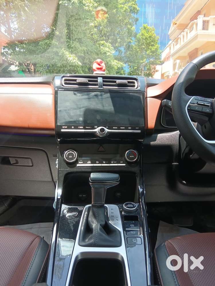 Hyundai Alcazar, 2023, Petrol