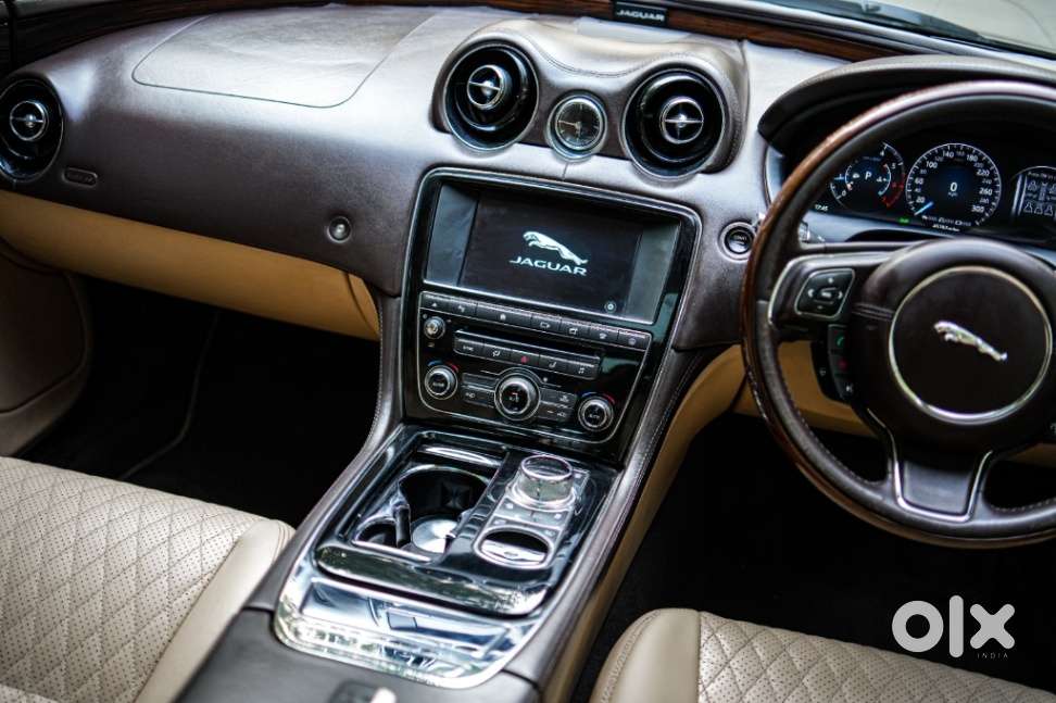 Jaguar Xj L 2.0 Petrol, 2017, Petrol
