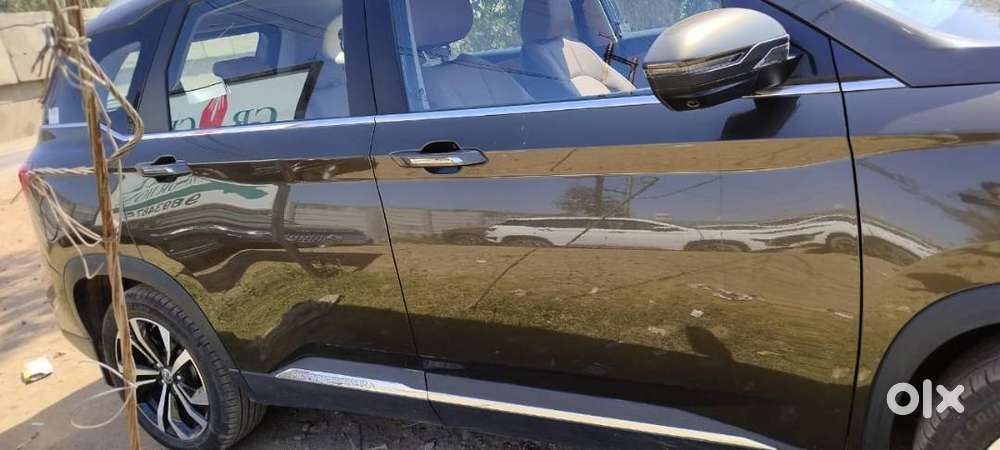 Mg Hector Plus Savvy 2023