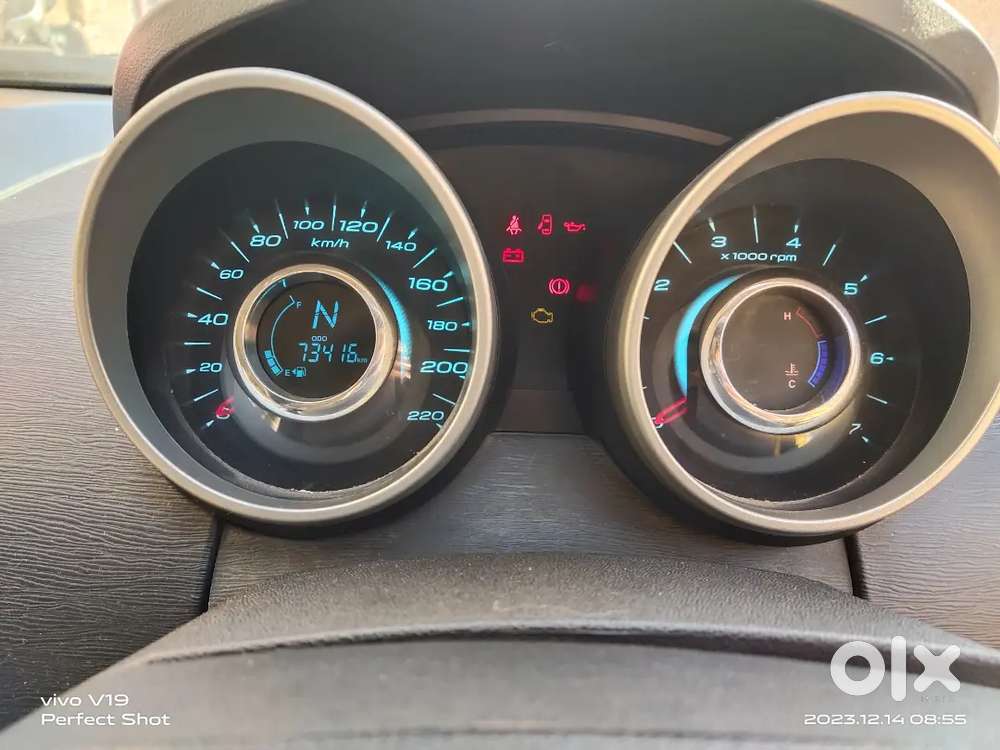 Mahindra Xuv500 2015 Diesel Well Maintained