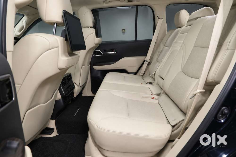 Toyota Land Cruiser 3.3 Zx Diesel, 2023, Diesel