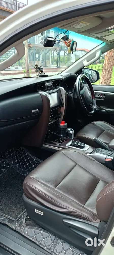 Toyota Fortuner 2018 Diesel 95000 Km Driven