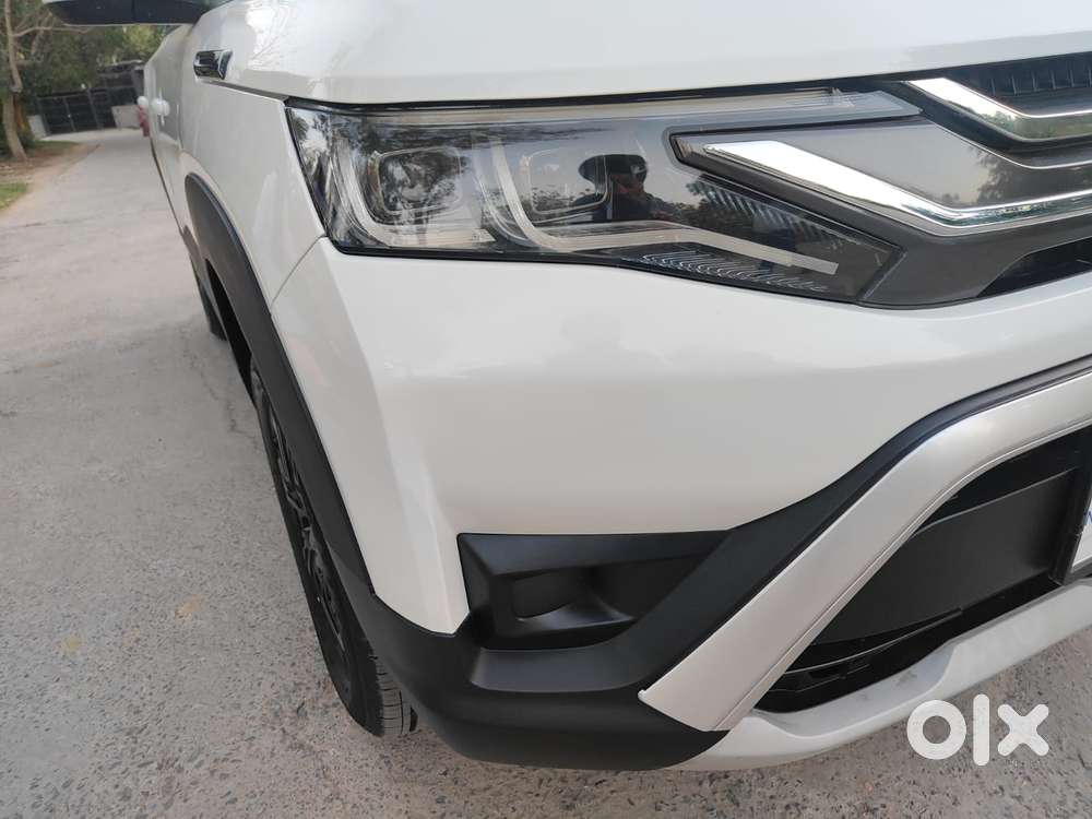 Maruti Suzuki Brezza 1.5 Zxi Plus Smart Hybrid, 2022, Petrol