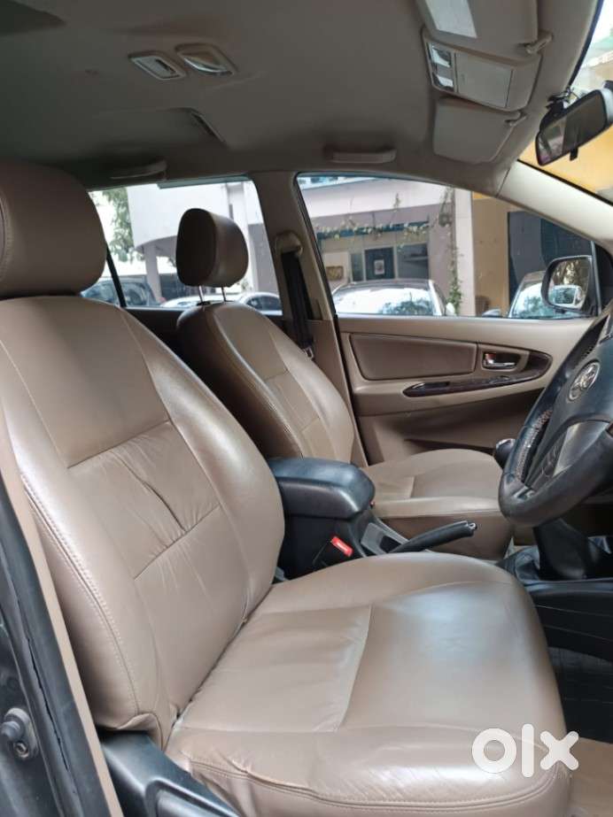 Toyota Innova 2.5 Z Diesel 7 Seater, 2015, Diesel