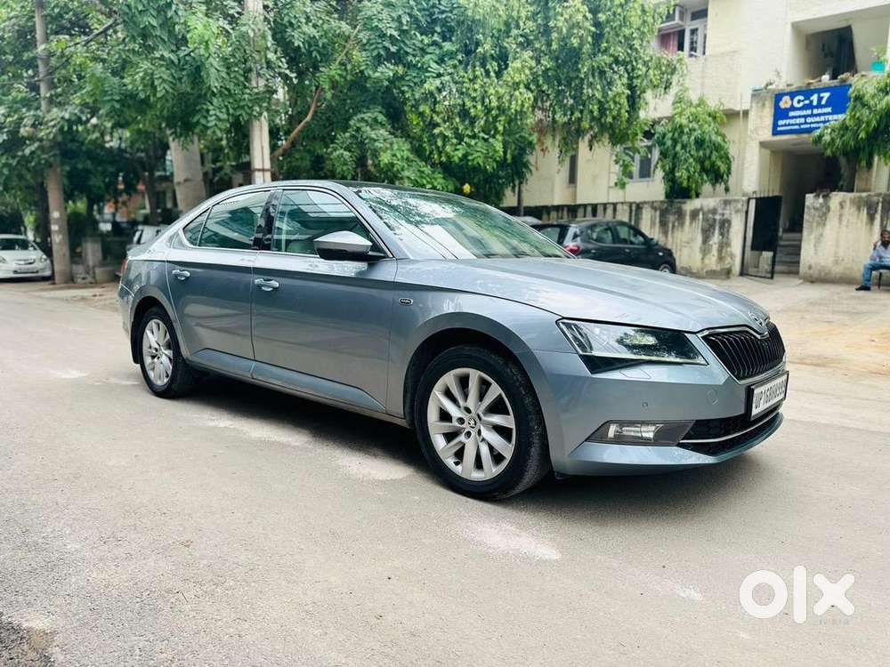 Skoda Superb 2016 Diesel 65000 Km Driven