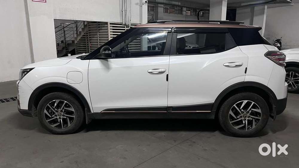 Mahindra Xuv400 2024 Electric Well Maintained