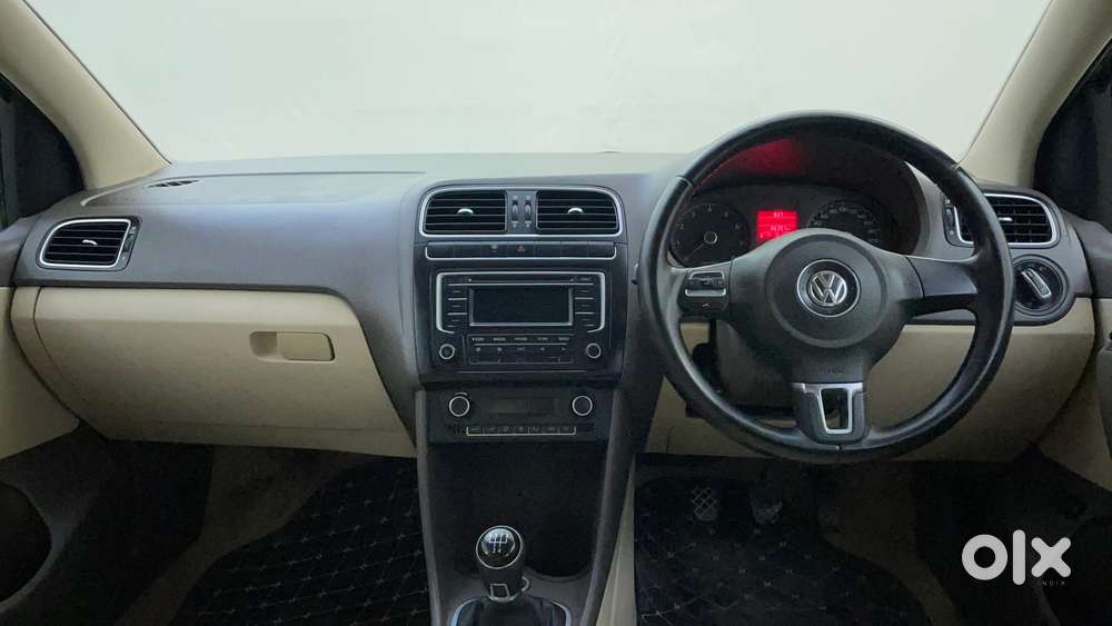 Volkswagen Vento Petrol Highline, 2014, Petrol