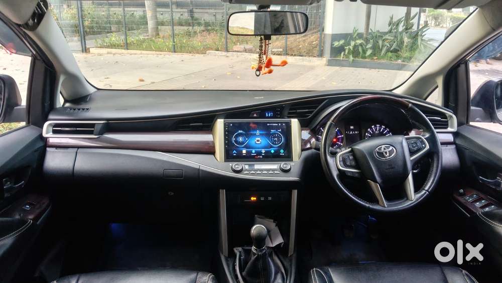 Toyota Innova Crysta 2.4 Vx Mt 8s, 2016, Diesel