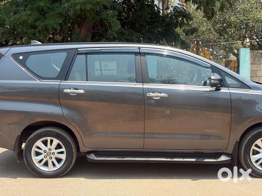 Toyota Innova Crysta 2.4 V, 2017, Diesel