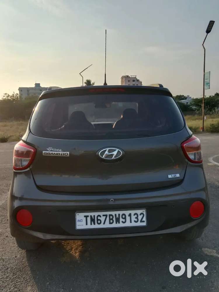 Hyundai Grand I10 2020 Petrol 32000 Km Driven