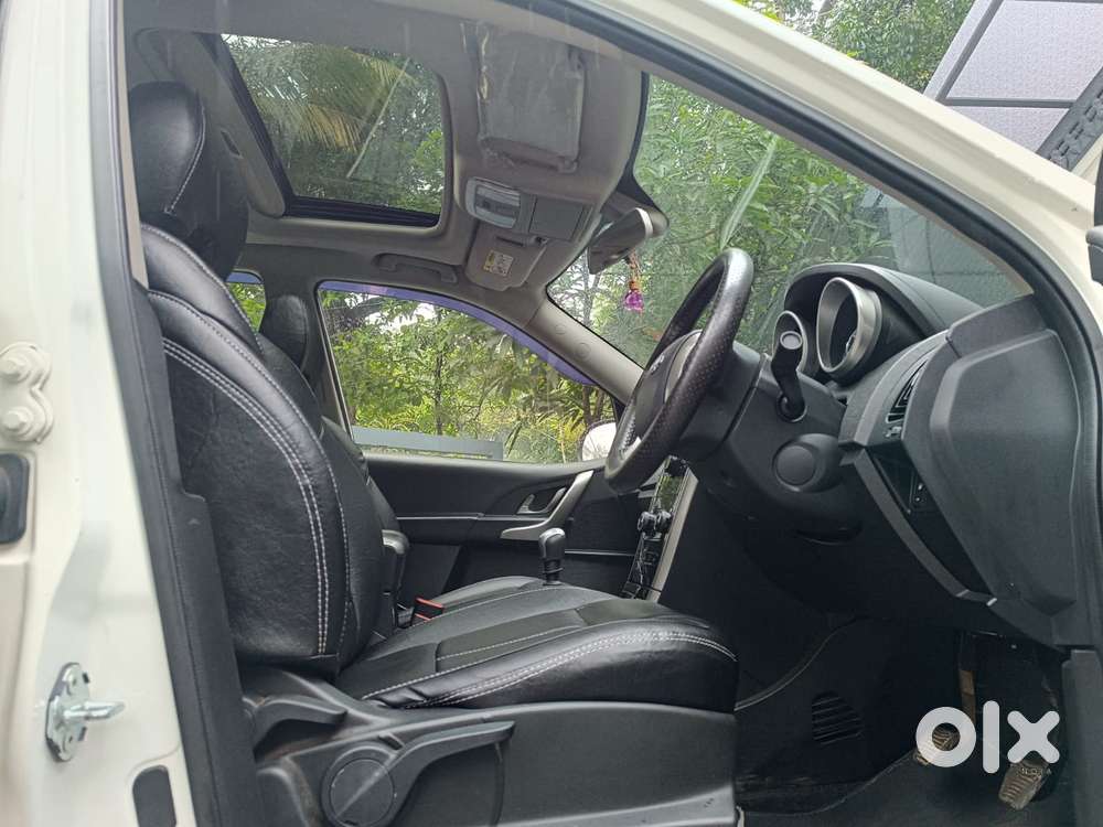 Mahindra Xuv500 W9 1.99, 2019, Diesel