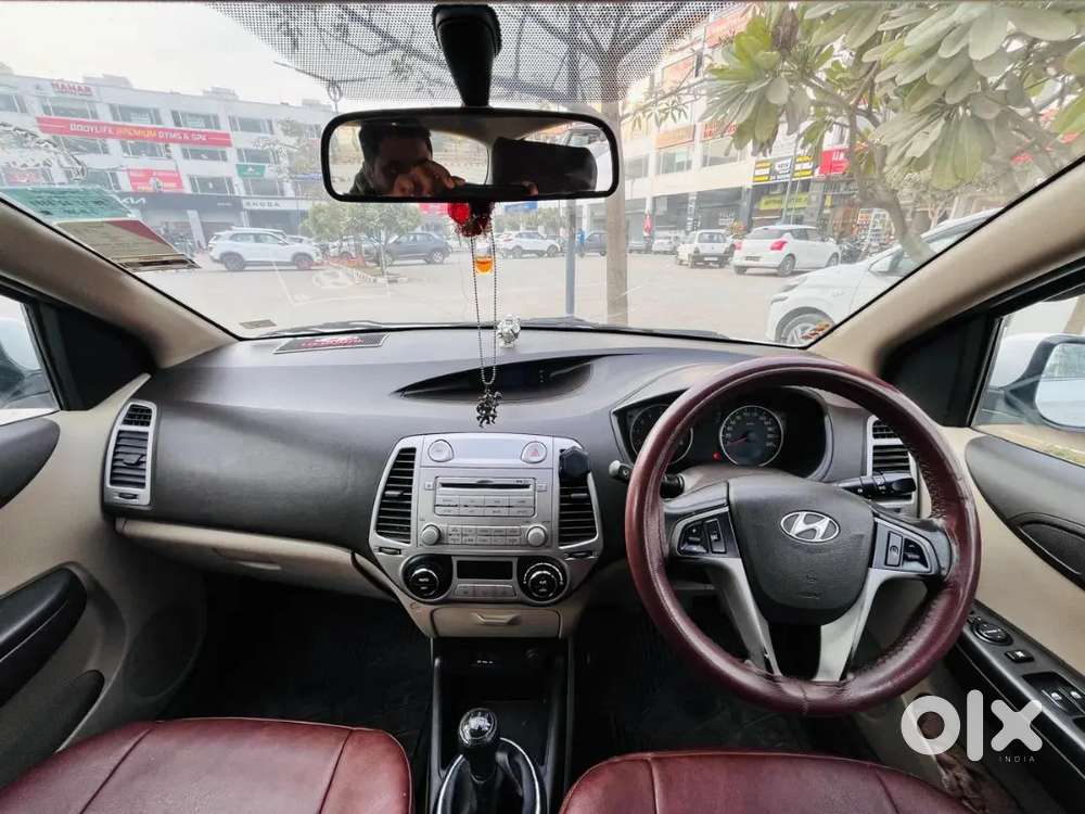 Hyundai I20 Sportz 2010  Excellent Condition  Well Maintained