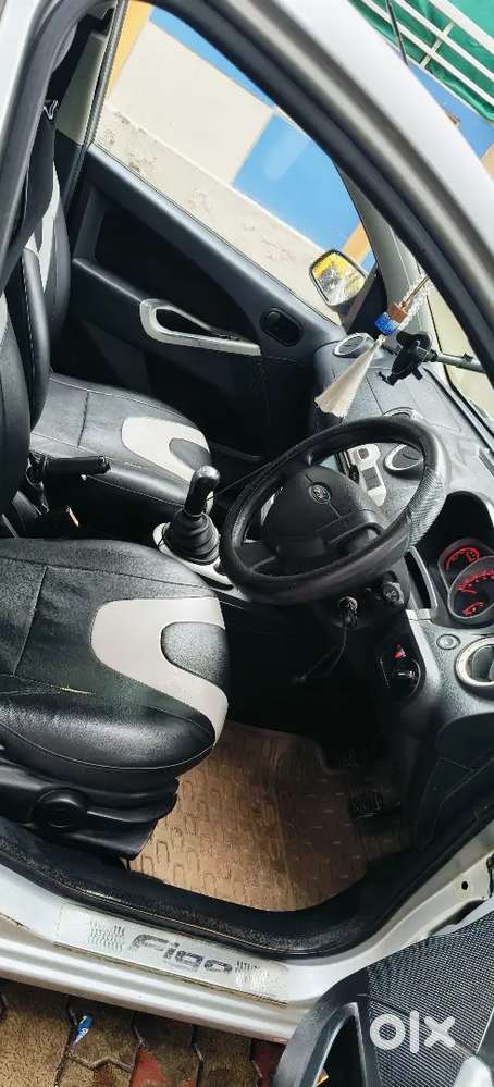 Ford Figo Titanium Blu 2011 Diesel Car