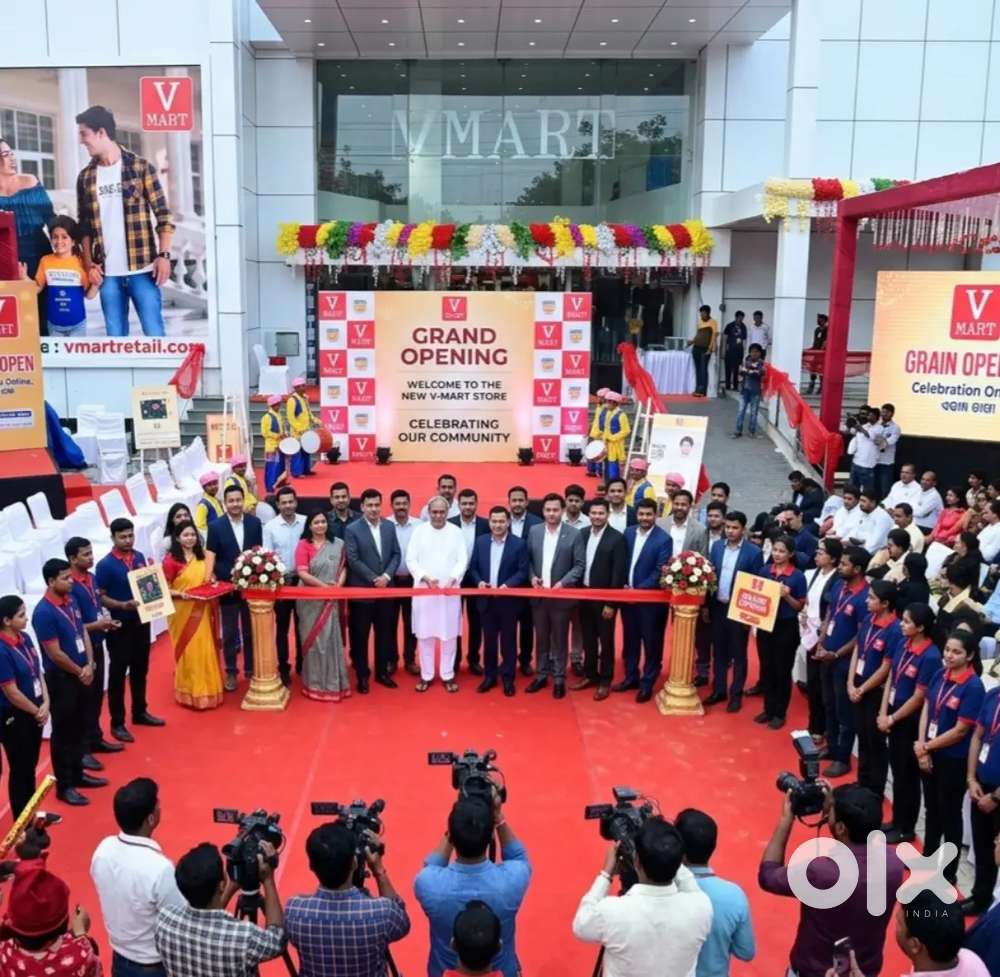 Now hiring at V-Mart,Attractive salary incentives for full-time Job
