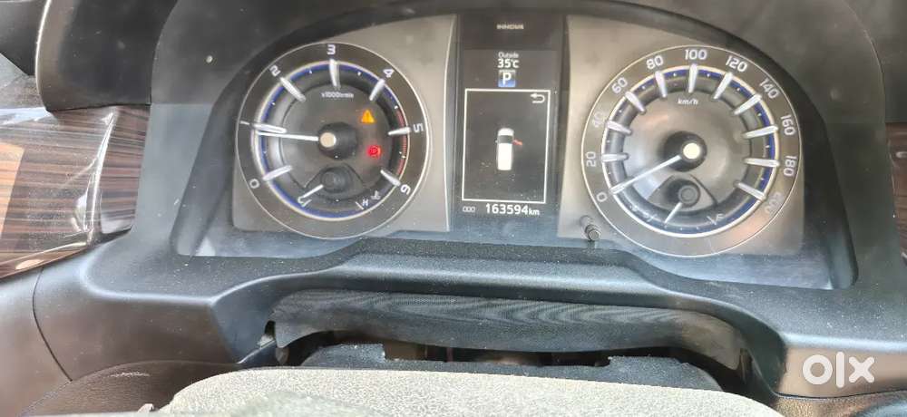 Toyota Innova Crysta 2016 Diesel 165000 Km Driven