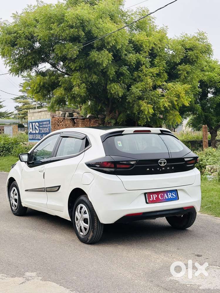 Tata Altroz 1.2 Xe, 2020, Cng & Hybrids