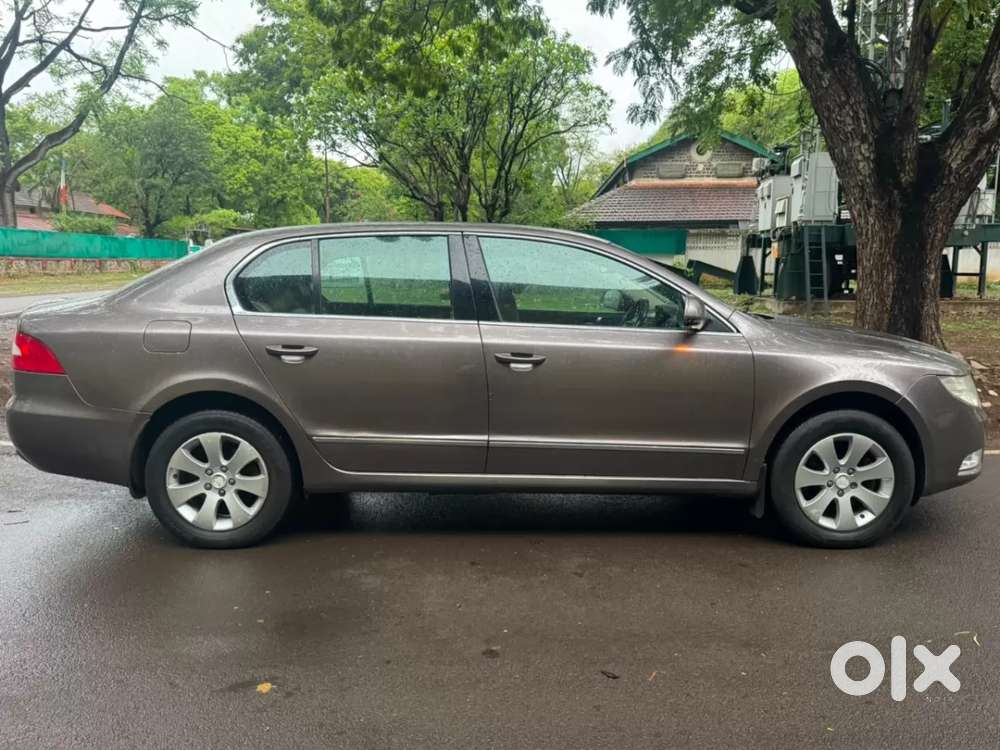 Skoda Superb, 2013, Petrol