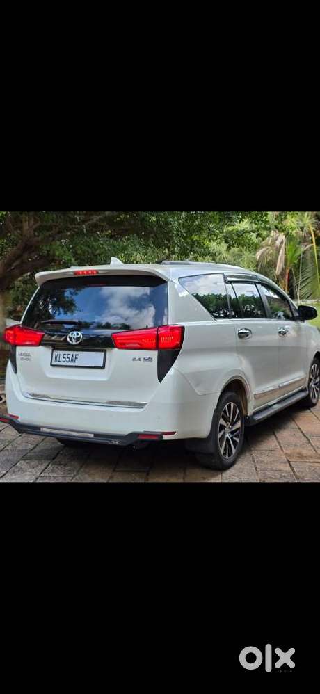 Toyota Innova Crysta [2020-ongoing] 2.4 Zx 7 Str, 2022, Diesel