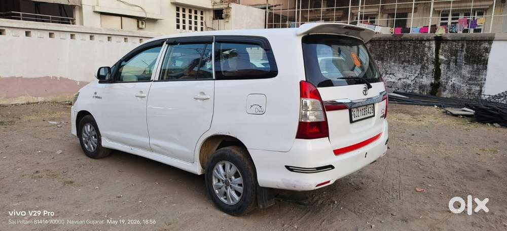 Toyota Innova 2.5 E 2012 Diesel Manual