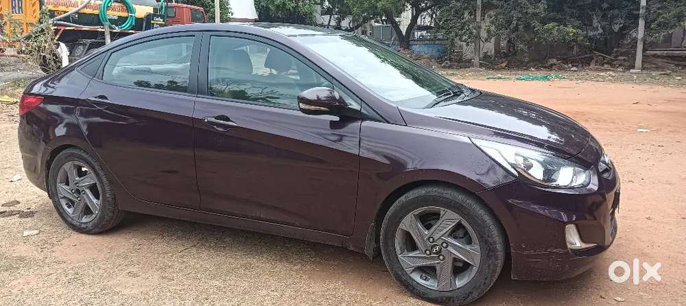 Hyundai Fluidic Verna 2013 Cng