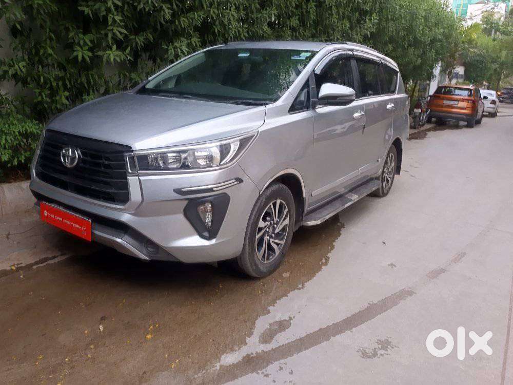 Toyota Innova Crysta 2.8 Gx At 8 Seater, 2022, Diesel