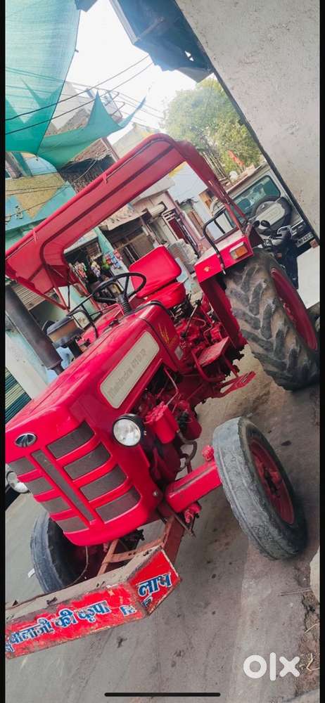 Mahindra 475 Tractor