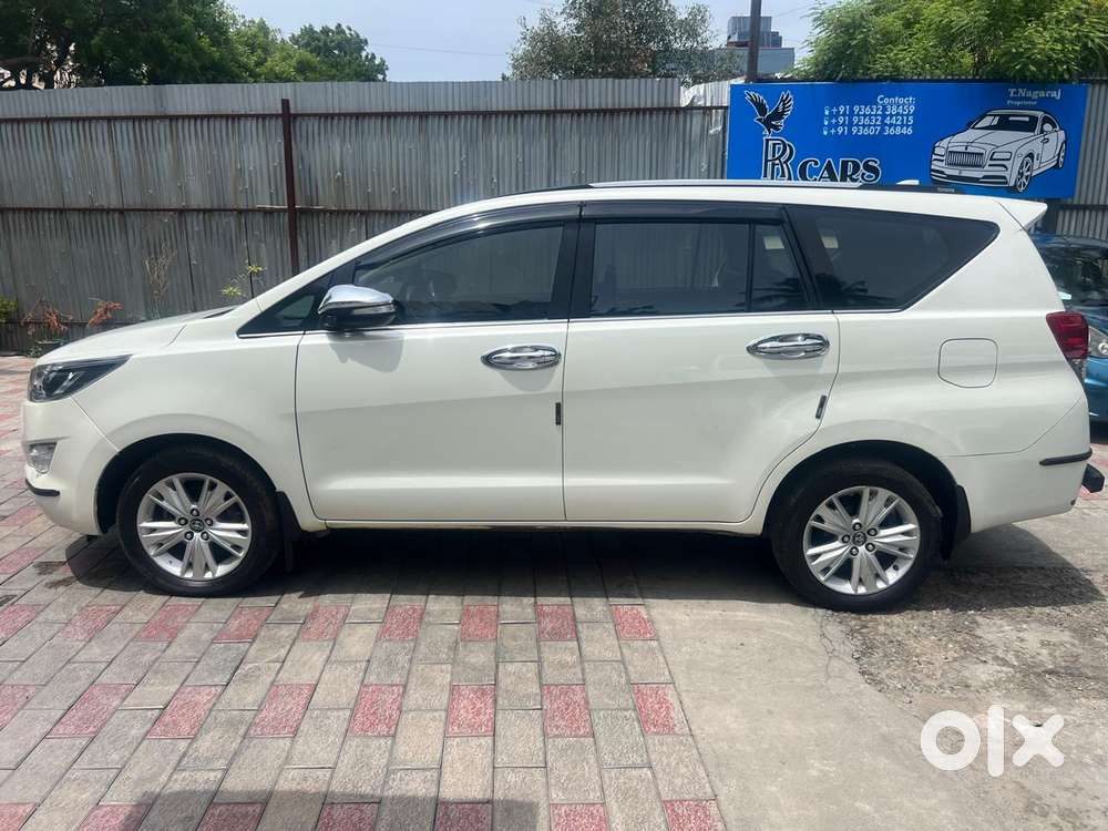 Toyota Innova Crysta 2.8z Automatic, 2016, Diesel