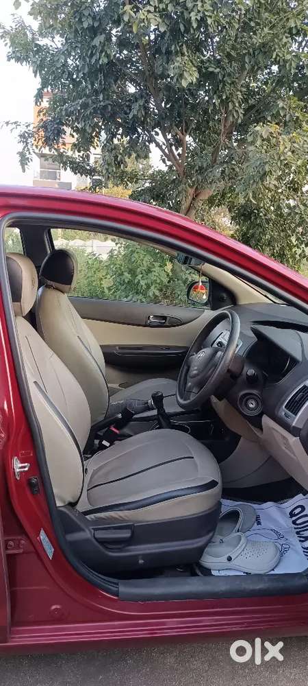 Hyundai New I20 2011 Petrol 33000 Km Driven
