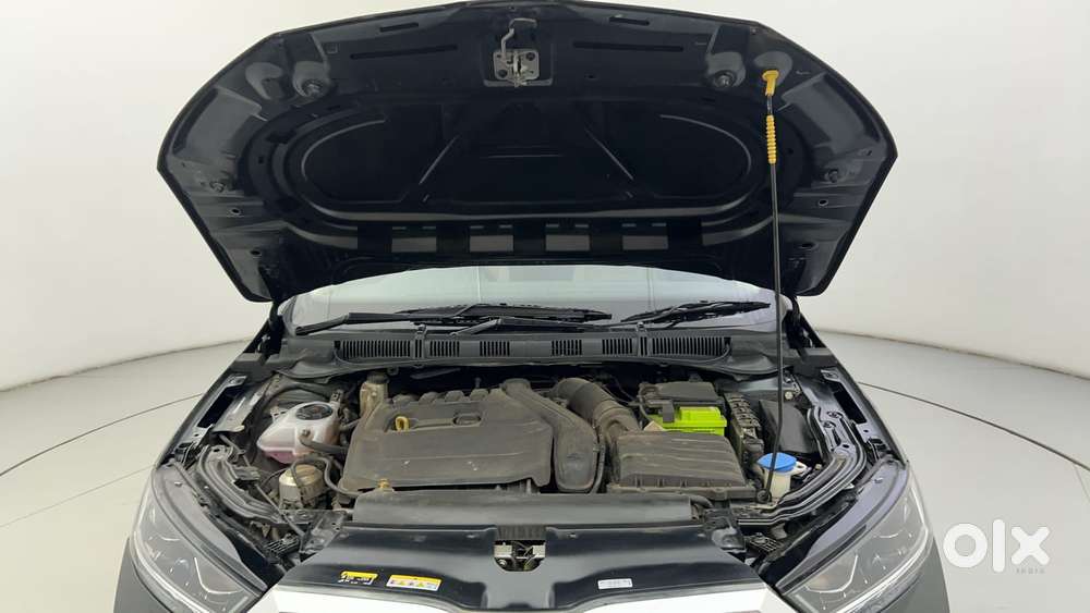 Skoda Slavia Style 1.5l Tsi Dsg, 2022, Petrol