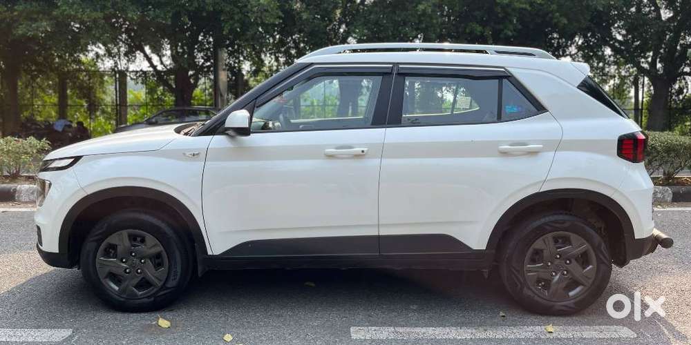Hyundai Venue S 1.2 Petrol, 2023, Petrol
