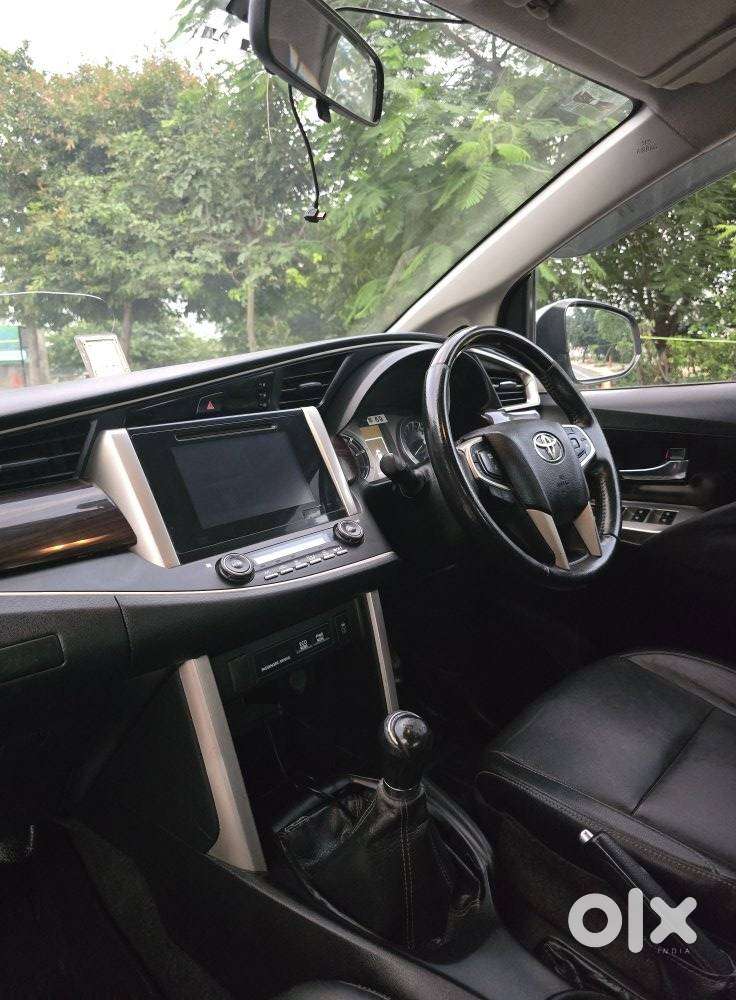 Toyota Innova Crysta 2.4 Zx Mt, 2016, Diesel