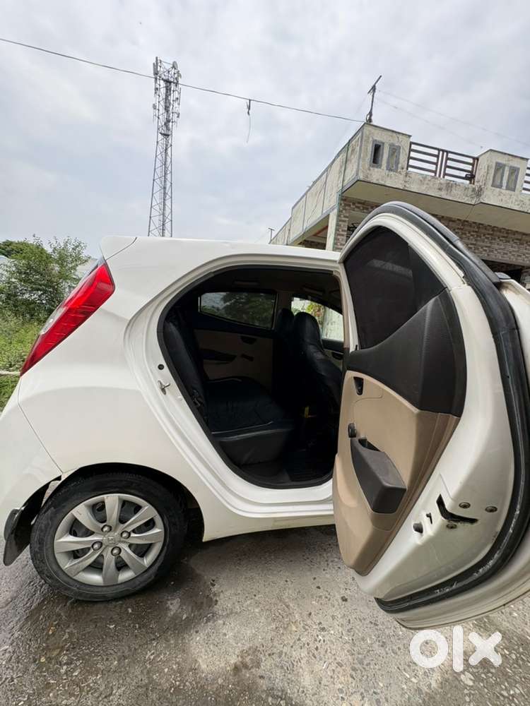 Hyundai Eon 0.8 Magna 2012 Petrol
