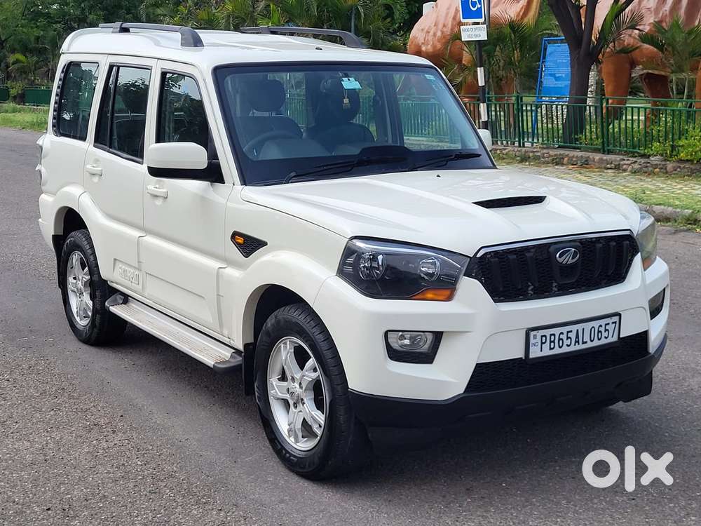 Mahindra Scorpio S4, 2016, Diesel
