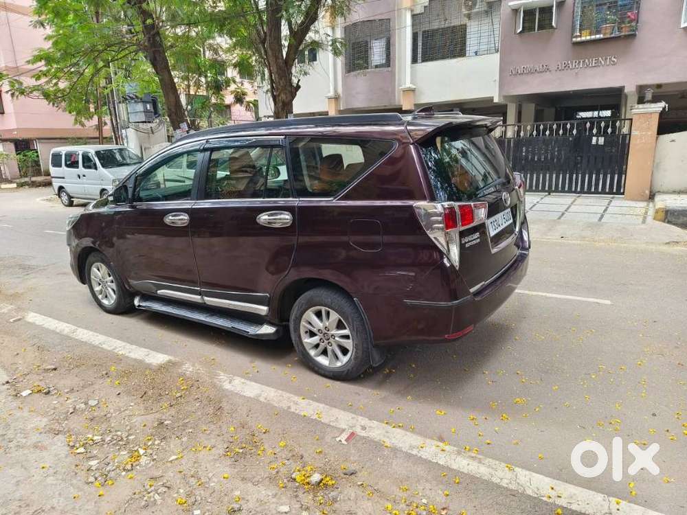 Toyota Innova Crysta G 8 Str, 2016, Diesel