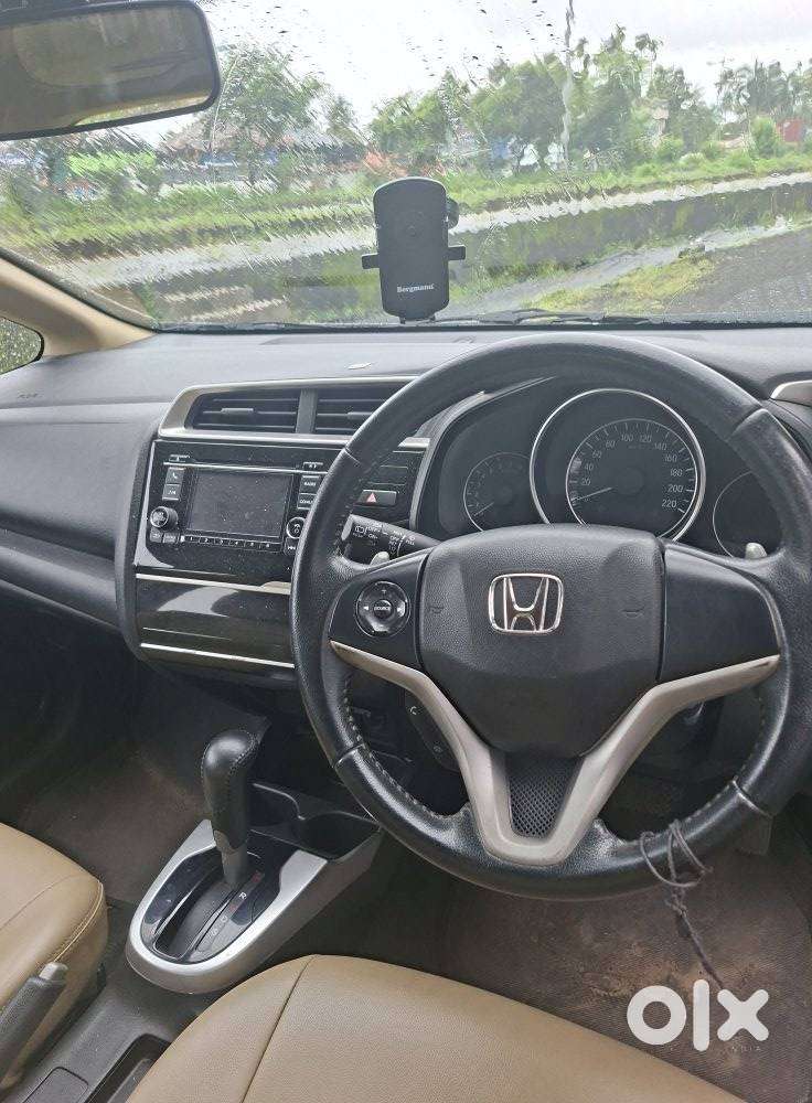 Honda Jazz V Cvt, 2017, Petrol