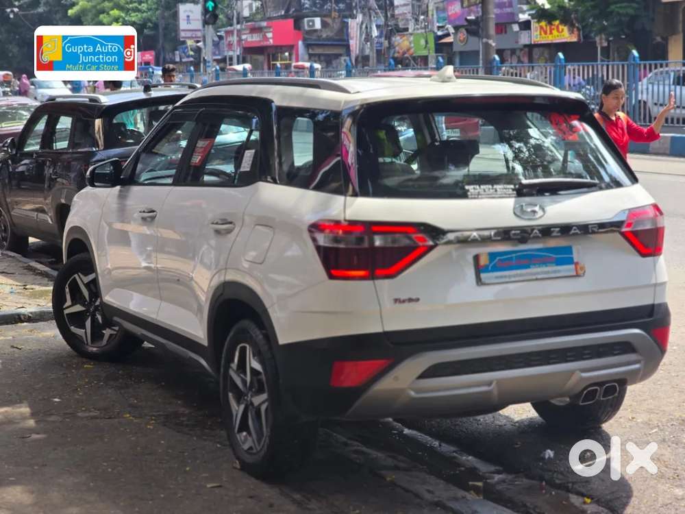 Hyundai Alcazar, 2023, Petrol