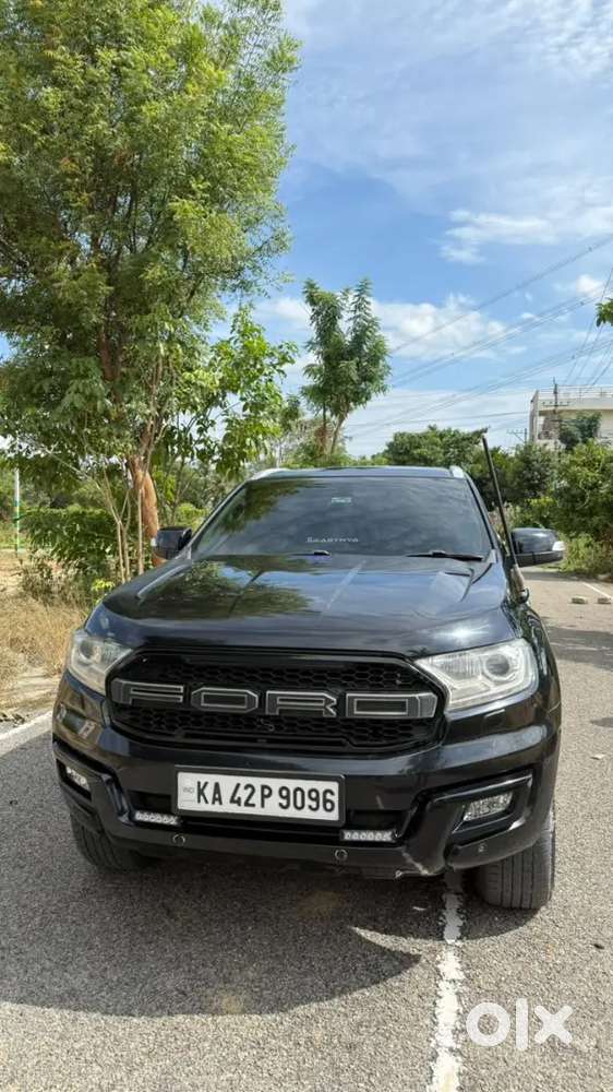 Ford Endeavour Titanium Plus 2016