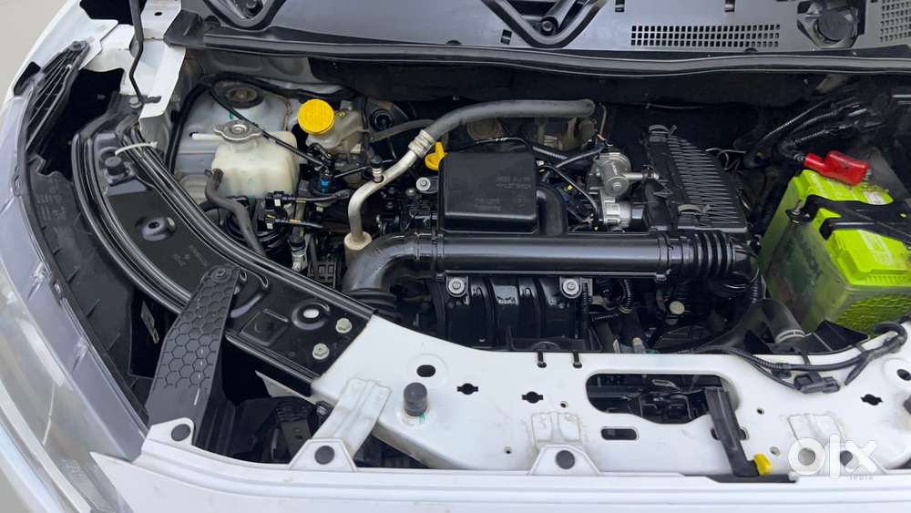 Nissan Magnite 1.0 Xv, 2023, Petrol