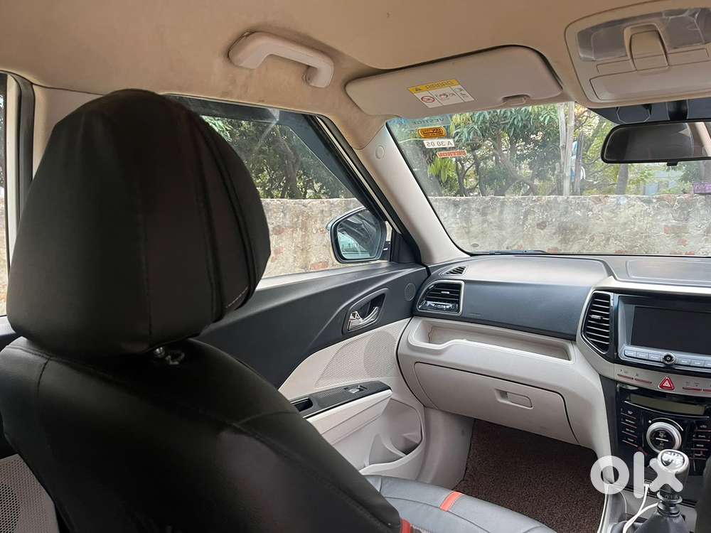Mahindra Xuv300 2019 Petrol Well Maintained