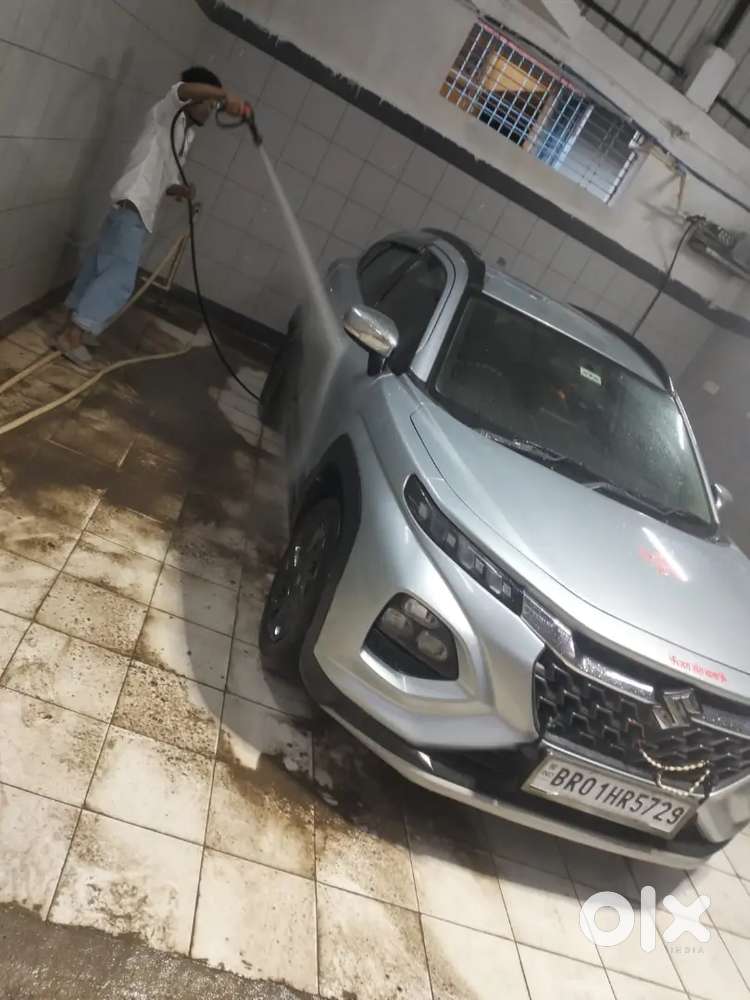Maruti Suzuki Fronx Delta 2024