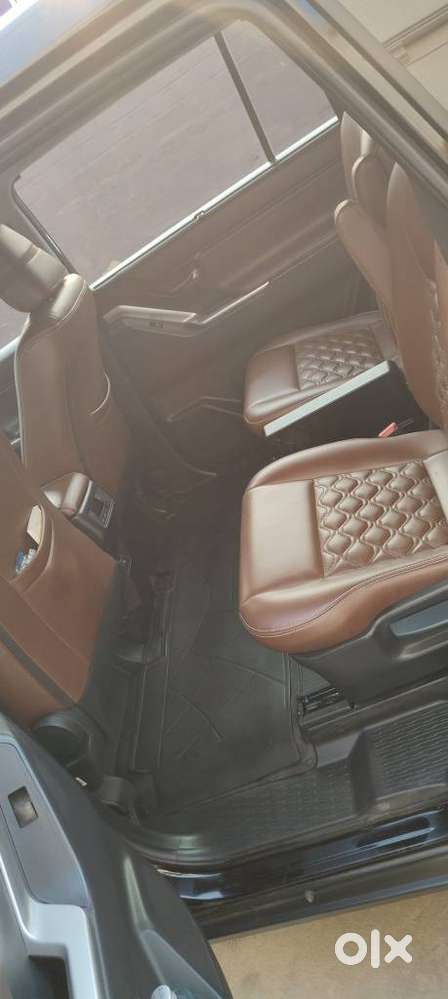 Toyota Innova Hycross 2.0 Vx Hybrid 7 Str, 2023, Petrol