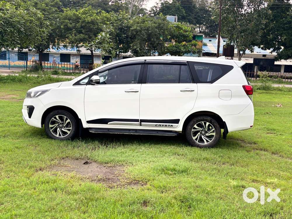 Toyota Innova Crysta 2.4 G Mt 8s, 2021, Diesel