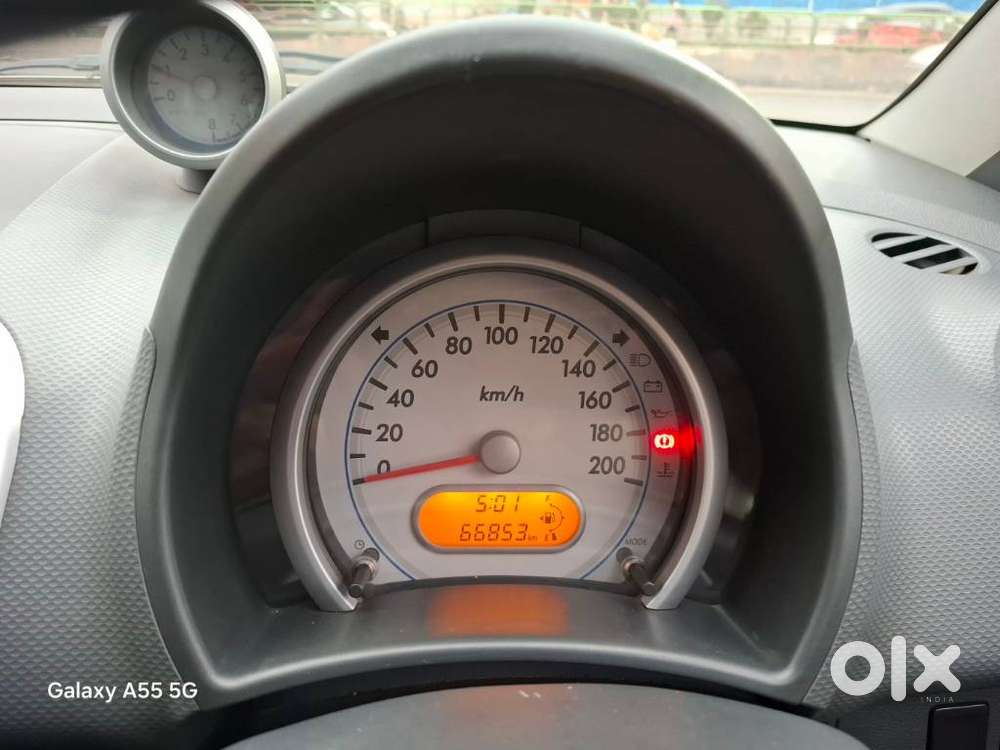 Maruti Suzuki Ritz Vxi, 2010, Petrol