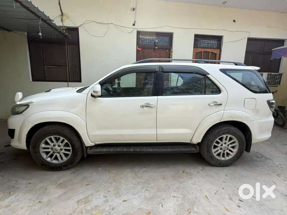 Toyota Fortuner 2013 Diesel 150000 Km Driven