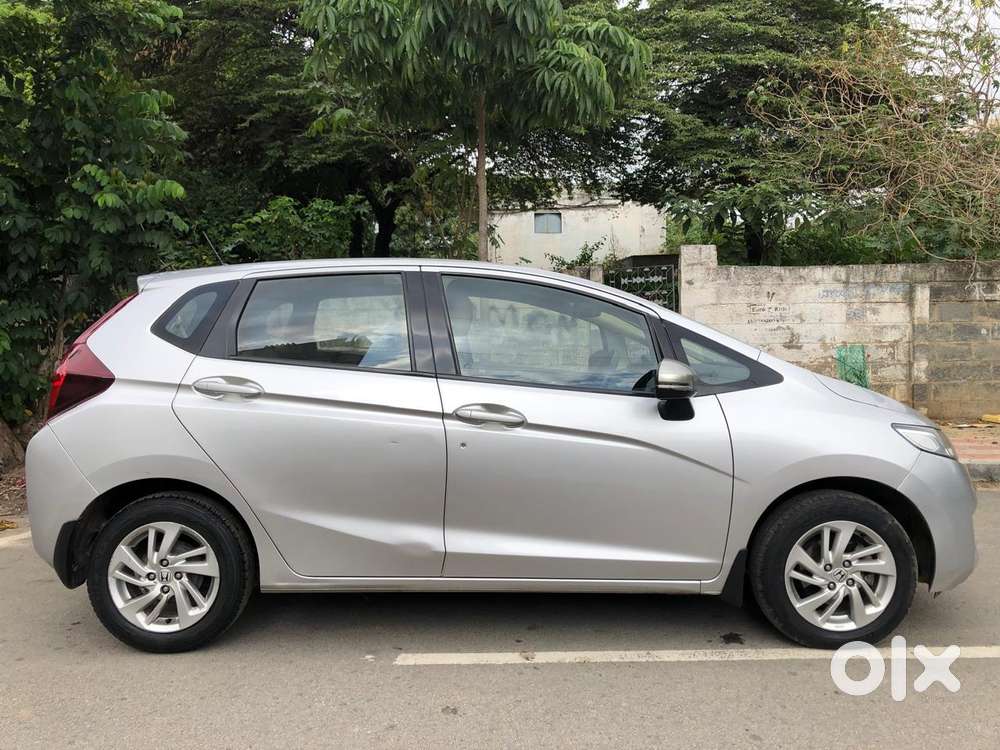 Honda Jazz V Automatic, 2016, Petrol