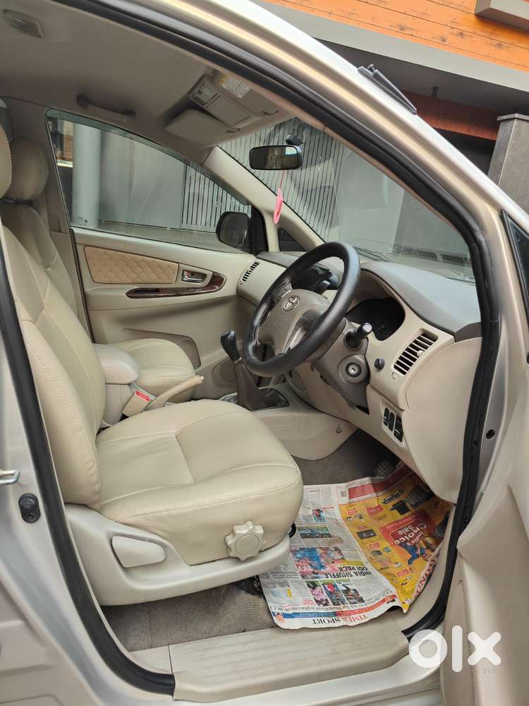 Toyota Innova 2.5 Vx 8 Str, 2012, Diesel