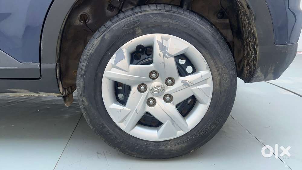 Hyundai Venue [2022-ongoing] 1.2 S, 2019, Petrol