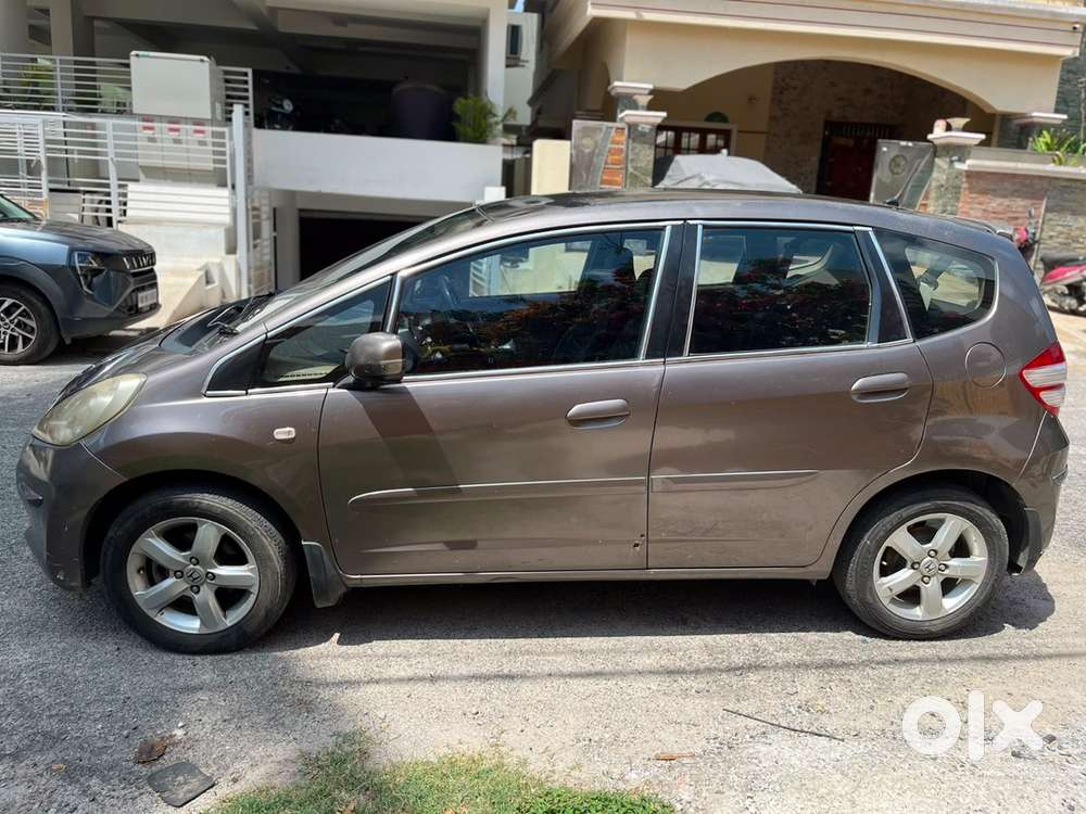 Car For Sale Honda Jazz 2011   Very Nice Condition. Very Well Driven