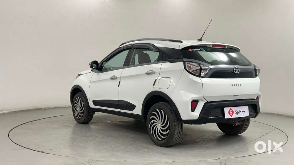 Tata Nexon 1.2 Revotron Xma Amt (s), 2022, Petrol