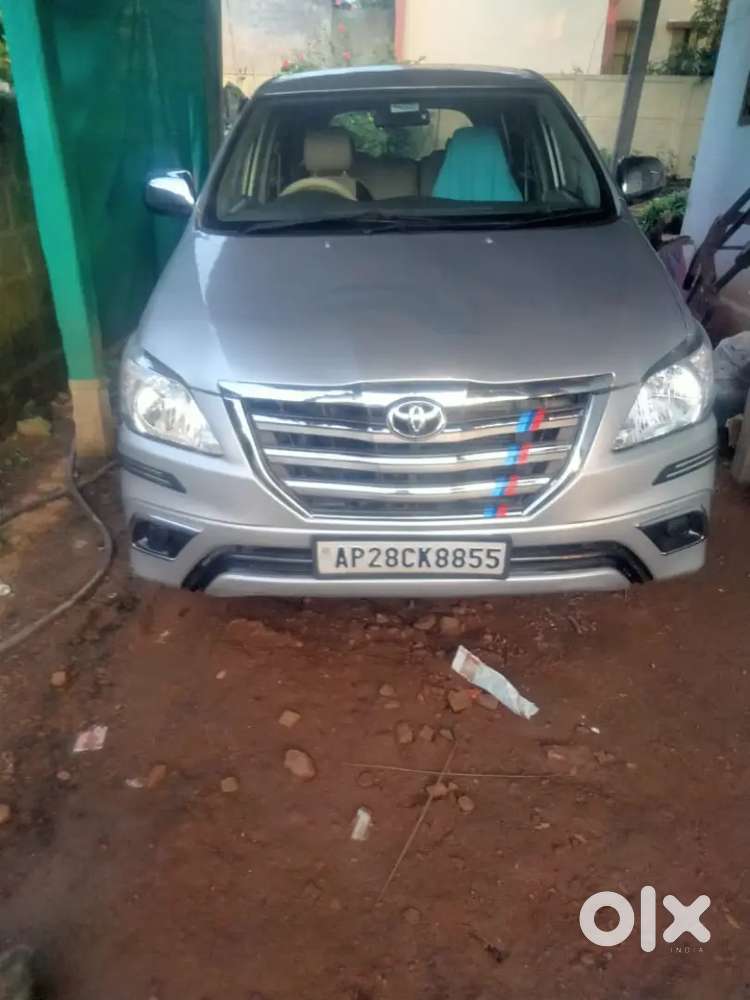 Toyota Innova 2013 Diesel 190000 Km Driven
